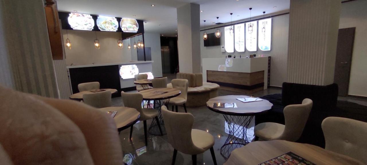 Acar Airport Hotel Plus Arnavutkoy Esterno foto