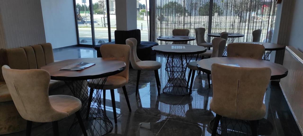 Acar Airport Hotel Plus Arnavutkoy Esterno foto